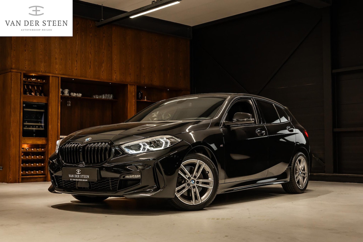BMW 1-serie - 118i M Sport | Stuurwielverwarming - AutoWereld.nl