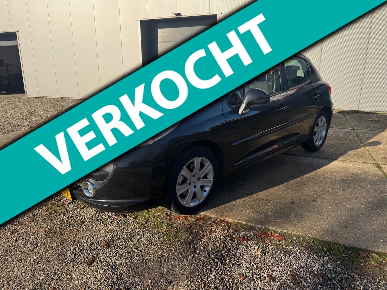 PEUGEOT 207