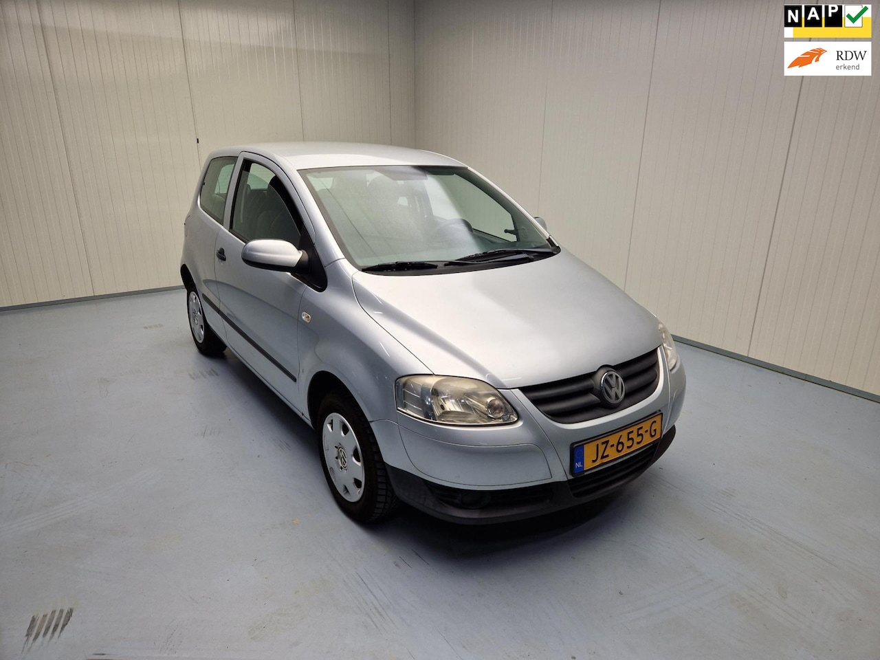 Volkswagen Fox - 1.2 Trendline Airco Met 1 Jaar APK - AutoWereld.nl