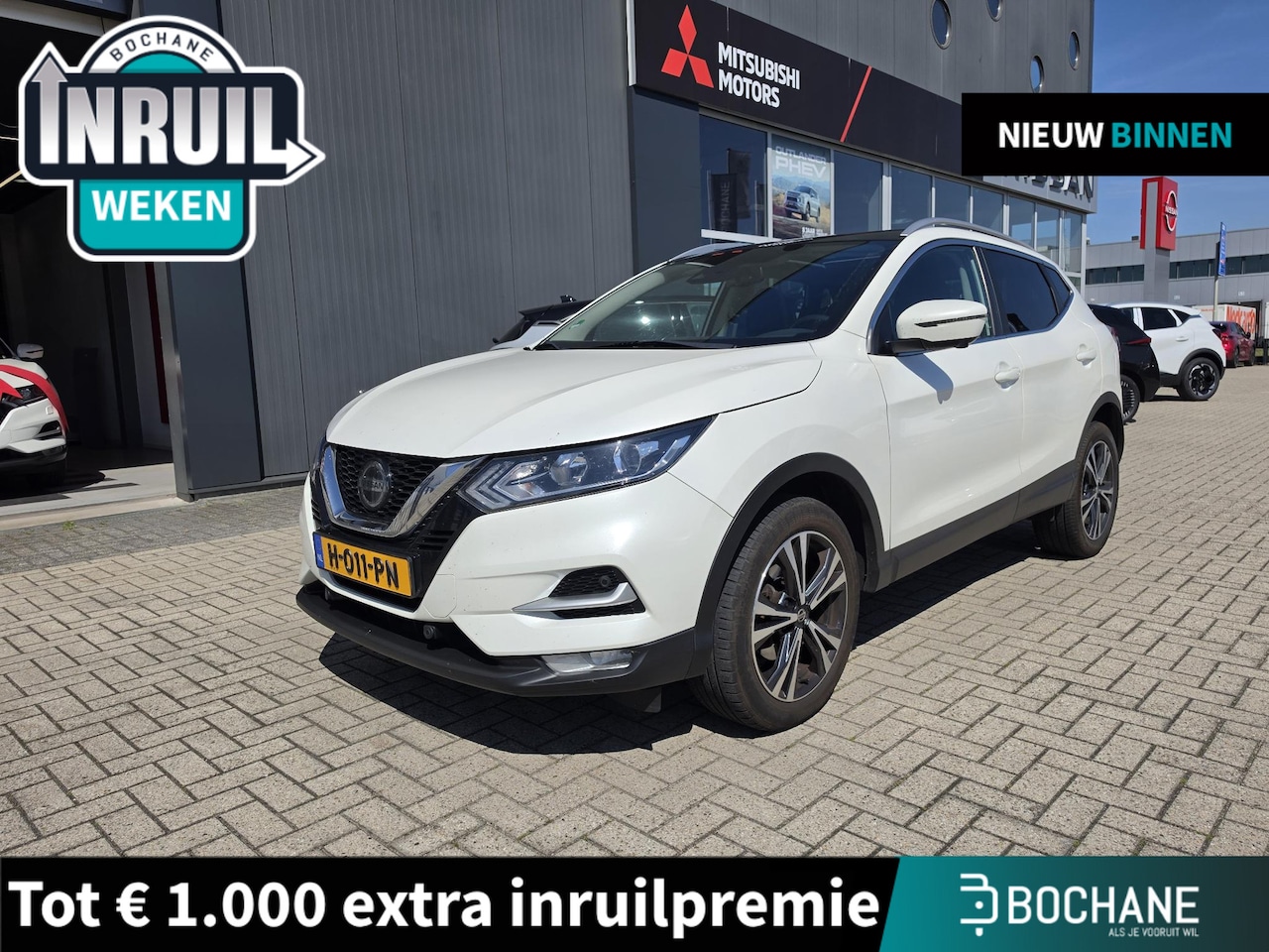 Nissan Qashqai - 1.3 DIG-T N-Connecta | 360º Camera | Trekhaak | Panoramadak | - AutoWereld.nl