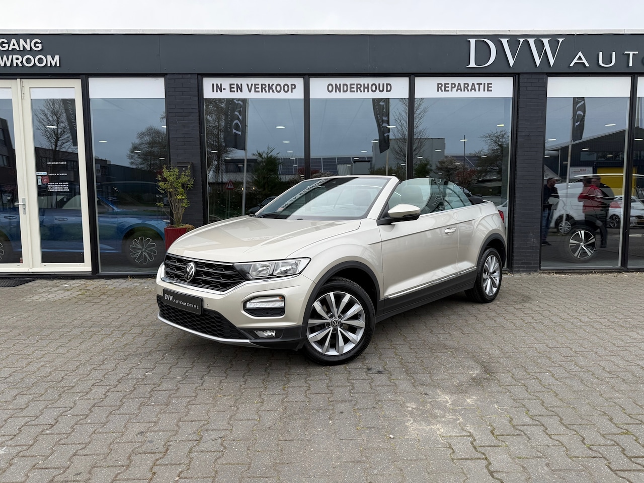 Volkswagen T-Roc Cabrio - 1.5 TSI Style automaat - AutoWereld.nl