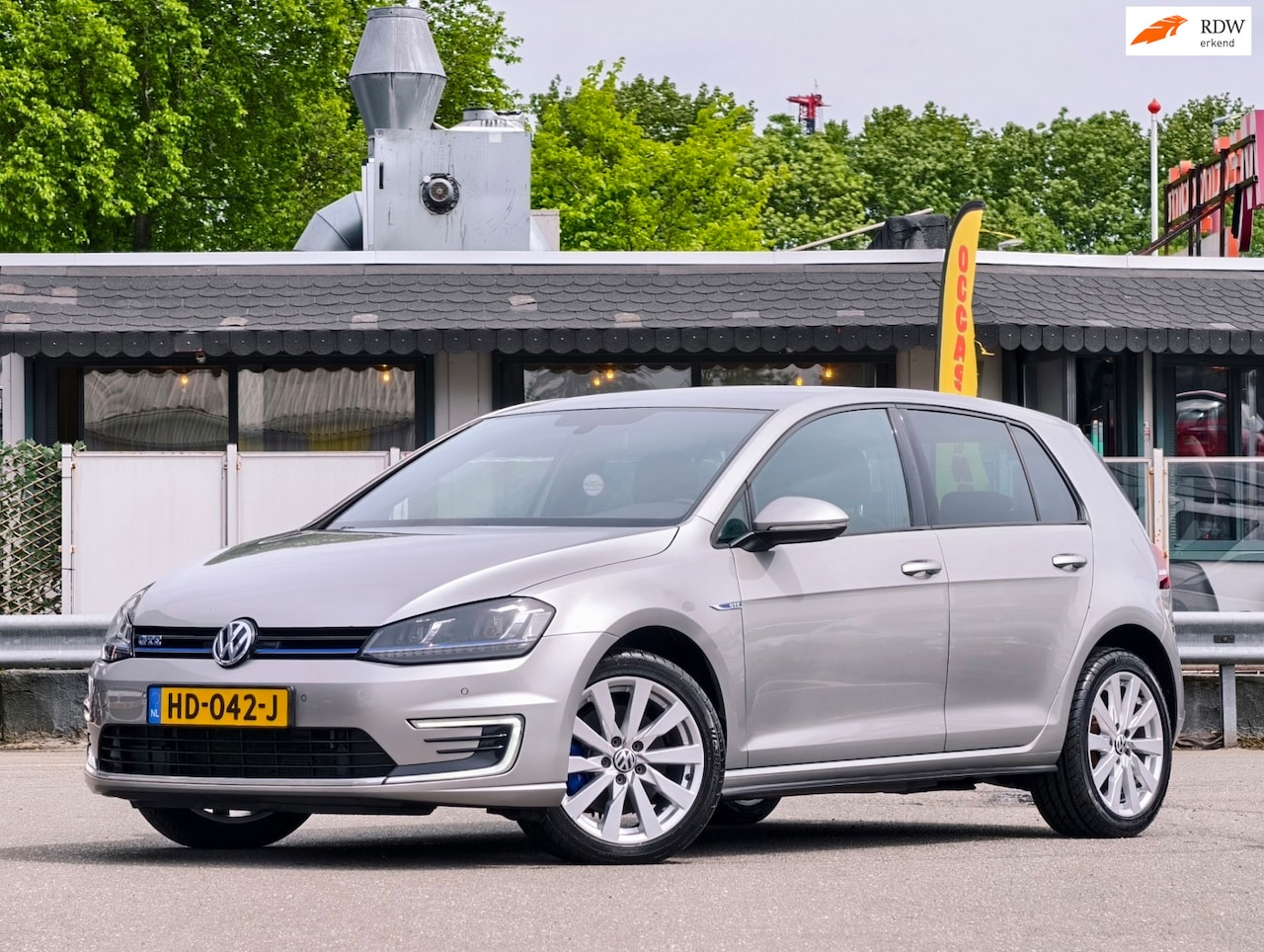 Volkswagen Golf - 1.4 TSI GTE / NAP / AUTOMAAT / CAMERA / NAVI / OHB / SP VLG / - AutoWereld.nl