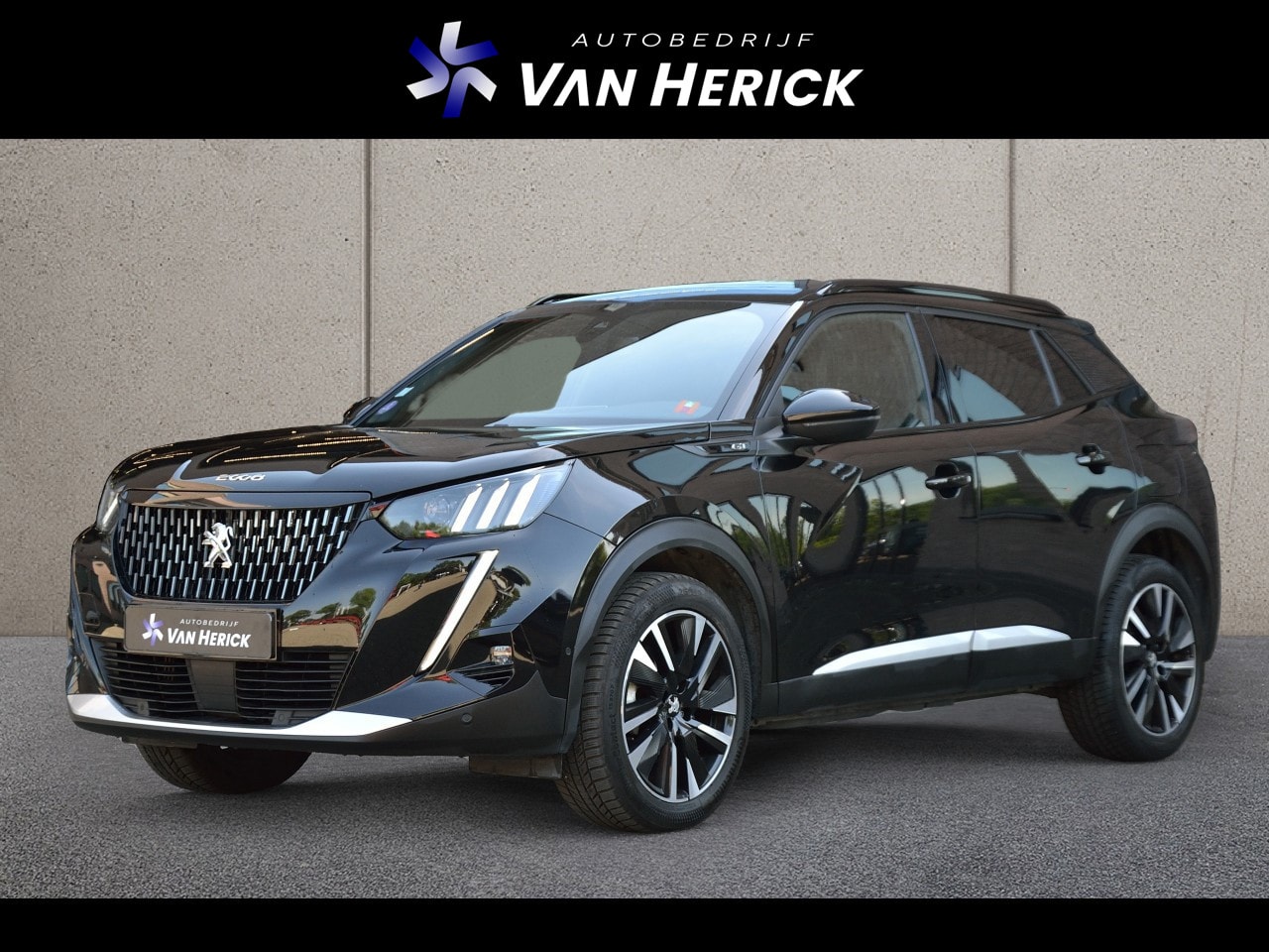Peugeot 2008 - 1.2 PureTech GT Pack 155PK Automaat | Panoramadak | Focal Audio | Stoelverwarming - AutoWereld.nl