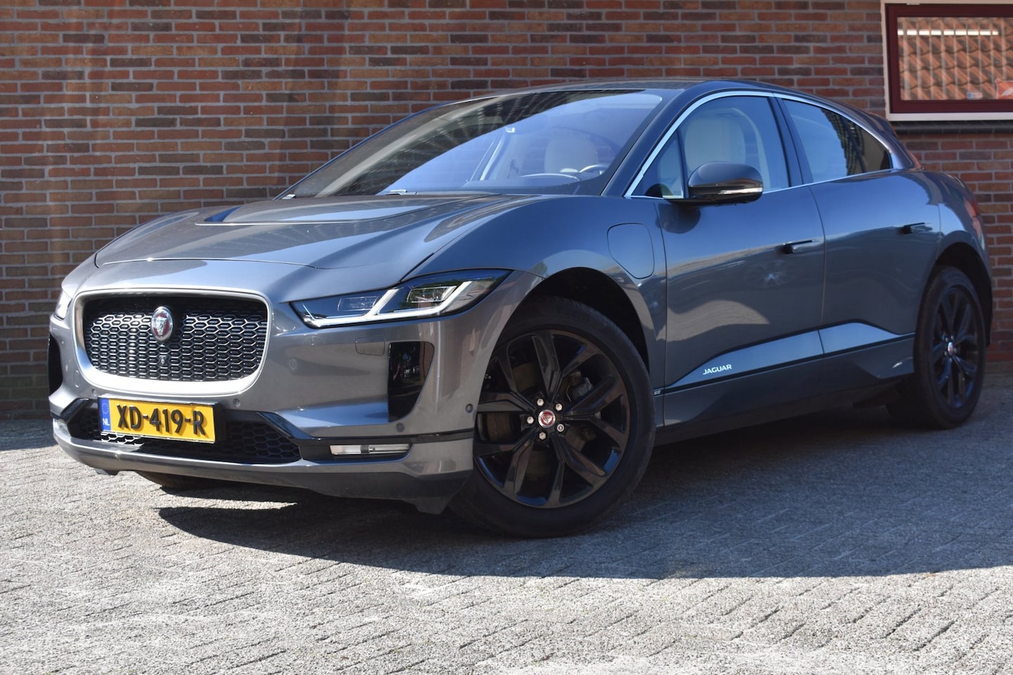 Jaguar I-PACE - EV400 HSE 90 kWh SOH 87,5% '18 Leder NAvi LED Clima Cruise Inruil mogelijk - AutoWereld.nl