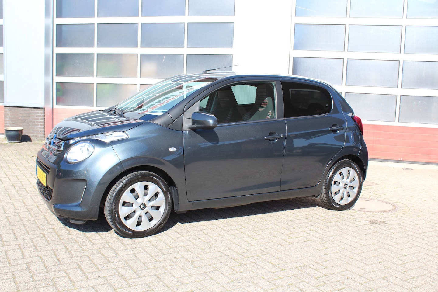 Citroën C1 - 1.0 VTi Feel 1.0 VTi Feel - AutoWereld.nl