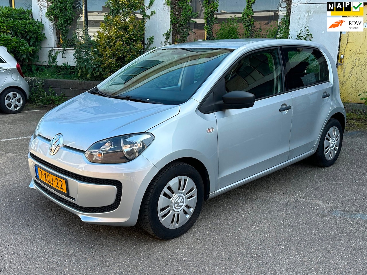 Volkswagen Up! - 1.0 take up! BlueMotion / Airco / Nieuw APK - AutoWereld.nl