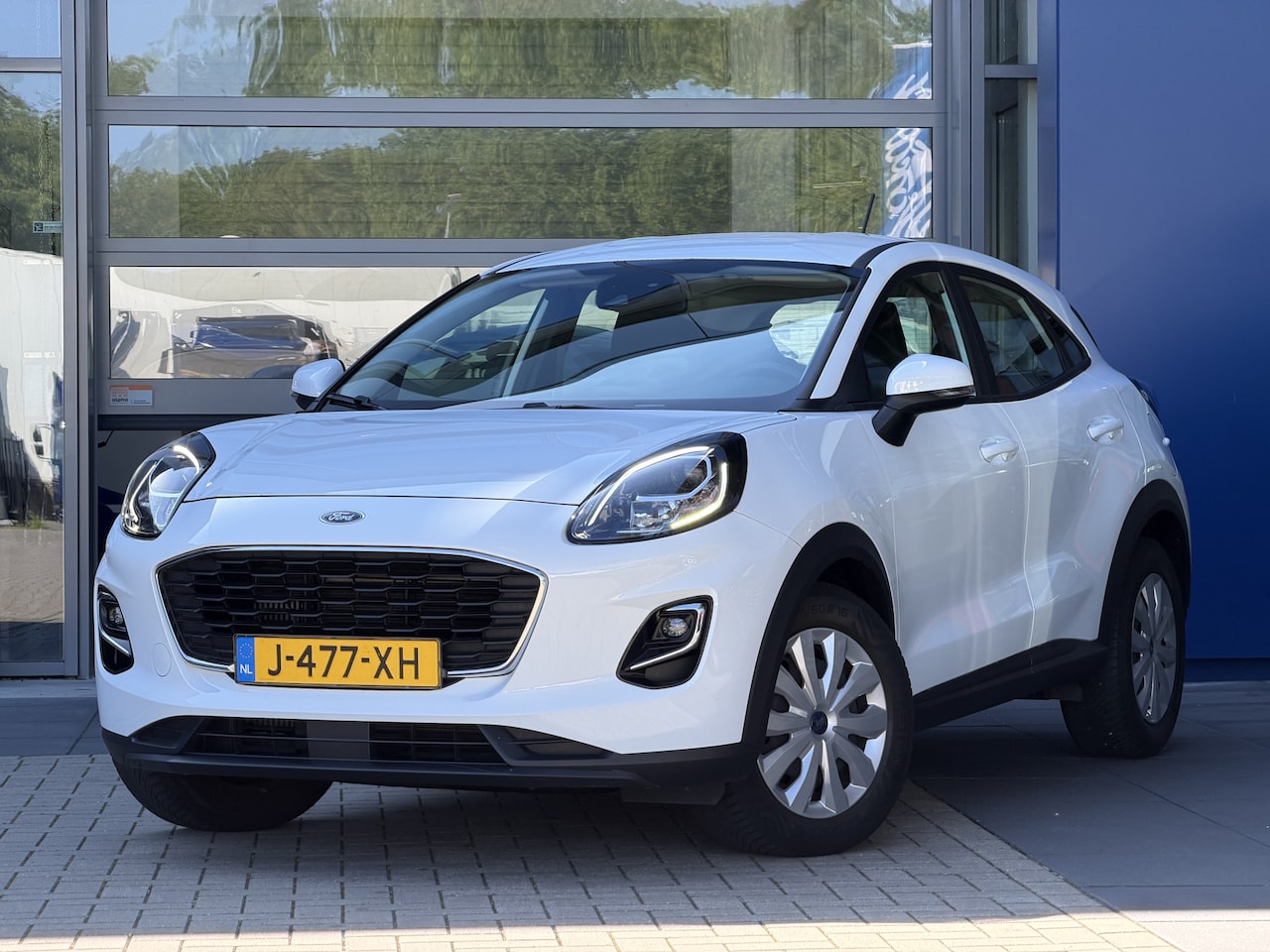 Ford Puma - 1.0 Turbo 95pk Connected | Airco | Apple carplay | Cruise control | Frozen white | - AutoWereld.nl