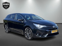 Toyota Avensis Touring Sports - 1.8 VVT-i Skyview Edition