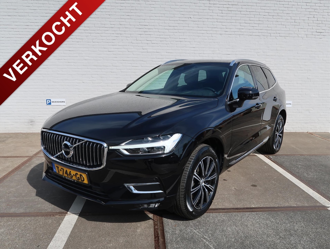 Volvo XC60 - T6 310pk AWD Inscription I Panoramadak I Afn. Trekhaak I PDC V+A I Camera I Stoelverwarmin - AutoWereld.nl