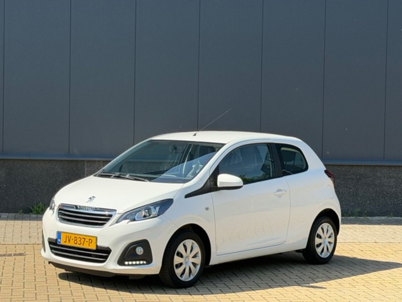 Peugeot 108 - 1.0 e-VTi Active 1.0 e-VTi Active - AutoWereld.nl