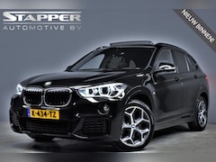 BMW X1 - sDrive20i 192pk Automaat M-Sport Pano/HUD/Keyless/Navi/Led/Leer/Pdc/Cruise/Lmv18"