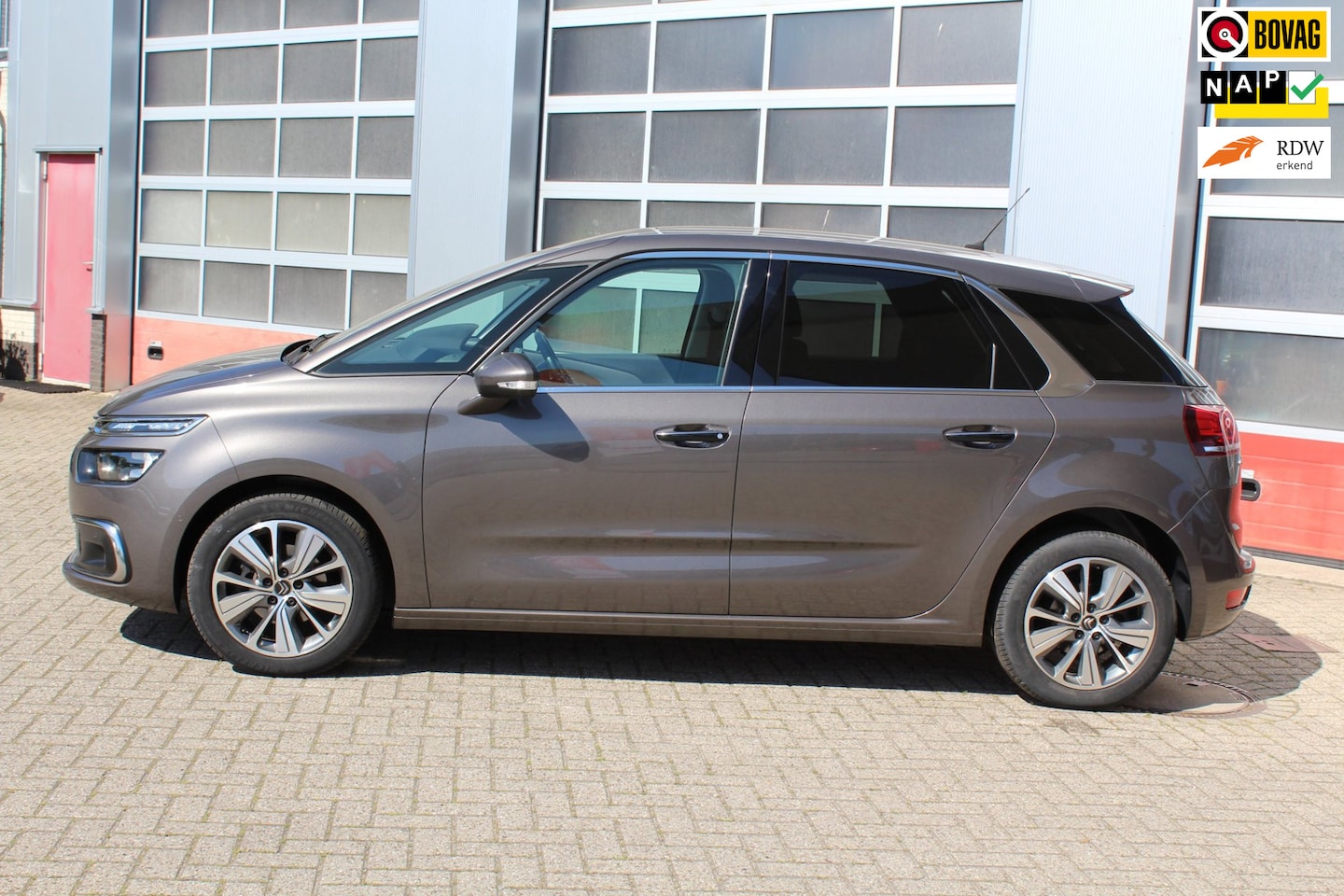 Citroën C4 Picasso - 1.2 PureTech Business 1.2 PureTech Business - AutoWereld.nl