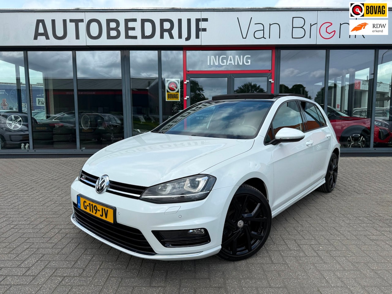 Volkswagen Golf - 1.4 TSI ACT 150PK | 2X R-Line | Panoramadak - AutoWereld.nl