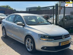 Volkswagen Jetta - 1.2 TSI Comfortline 1e eigenaar dealer onderhouden navigatie cruis control parkeer sensor