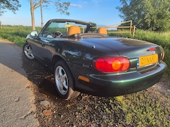 Mazda MX-5 - 1.6i Touring