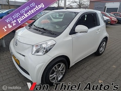 Toyota iQ - 1.0 VVTi Comfort airco lage km stand NAP