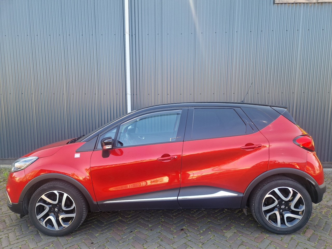 Renault Captur - 1.2 TCe Helly Hansen Automaat, Climatronic,PDC enz - AutoWereld.nl