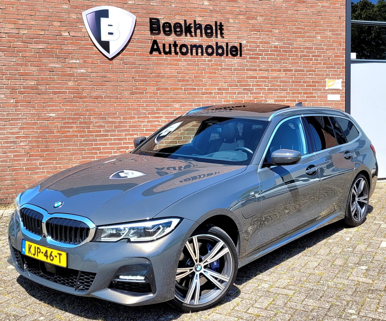 BMW 3-serie - 330E XDRIVE M-sport Pano FULL! (Dravit Grau) - Dealer onderhouden, 2e eig. - AutoWereld.nl
