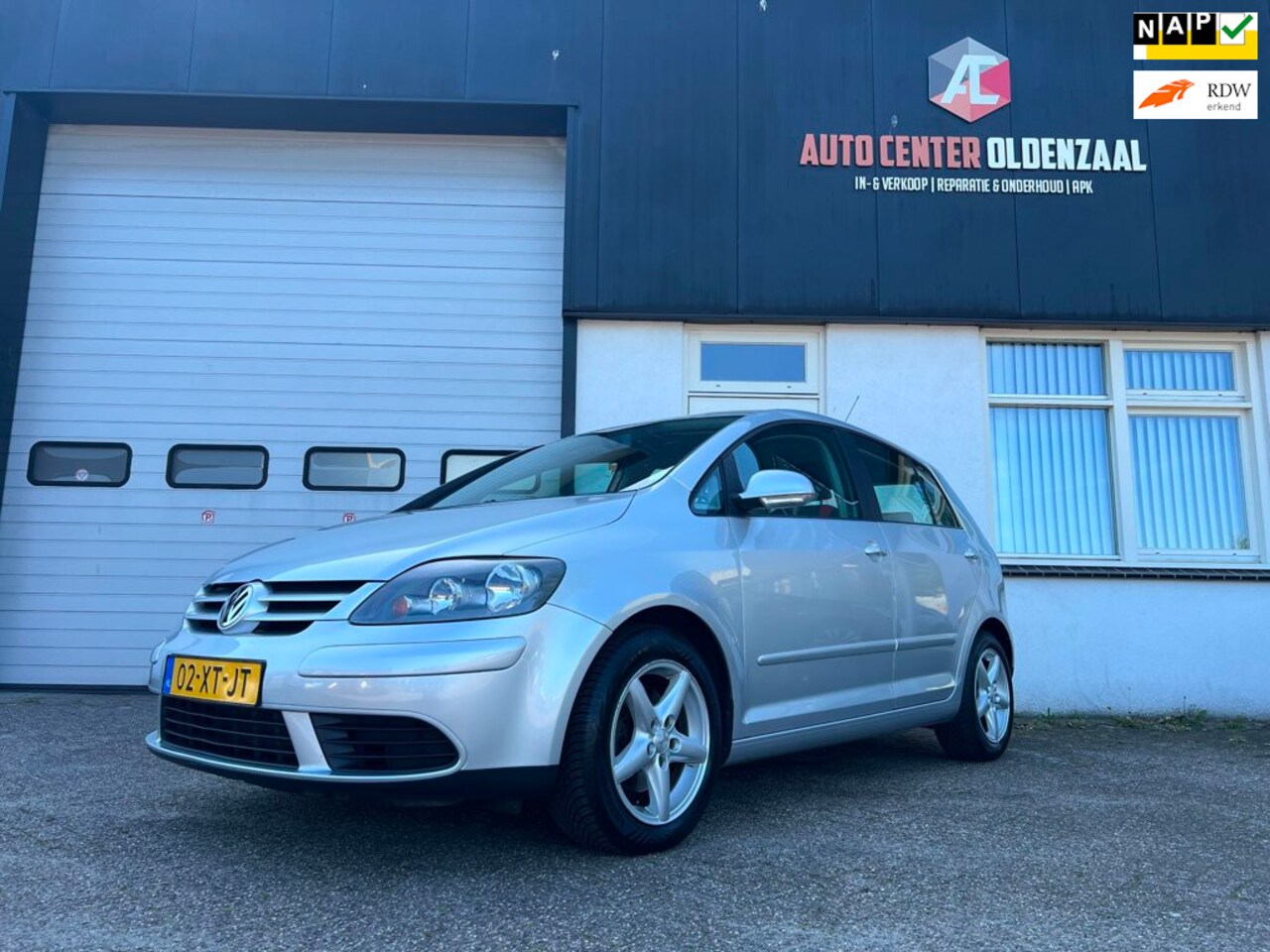 Volkswagen Golf Plus - 1.6 FSI Optive 3 Airco|Cruise - AutoWereld.nl