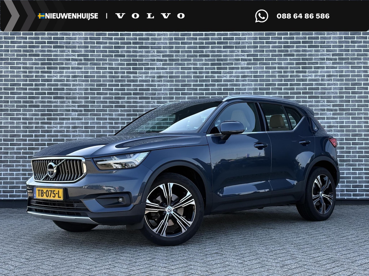 Volvo XC40 - 2.0 T4 Inscription | Trekhaak | Panoramadak | Keyless Entry | Elektrische Achterklep | Nav - AutoWereld.nl