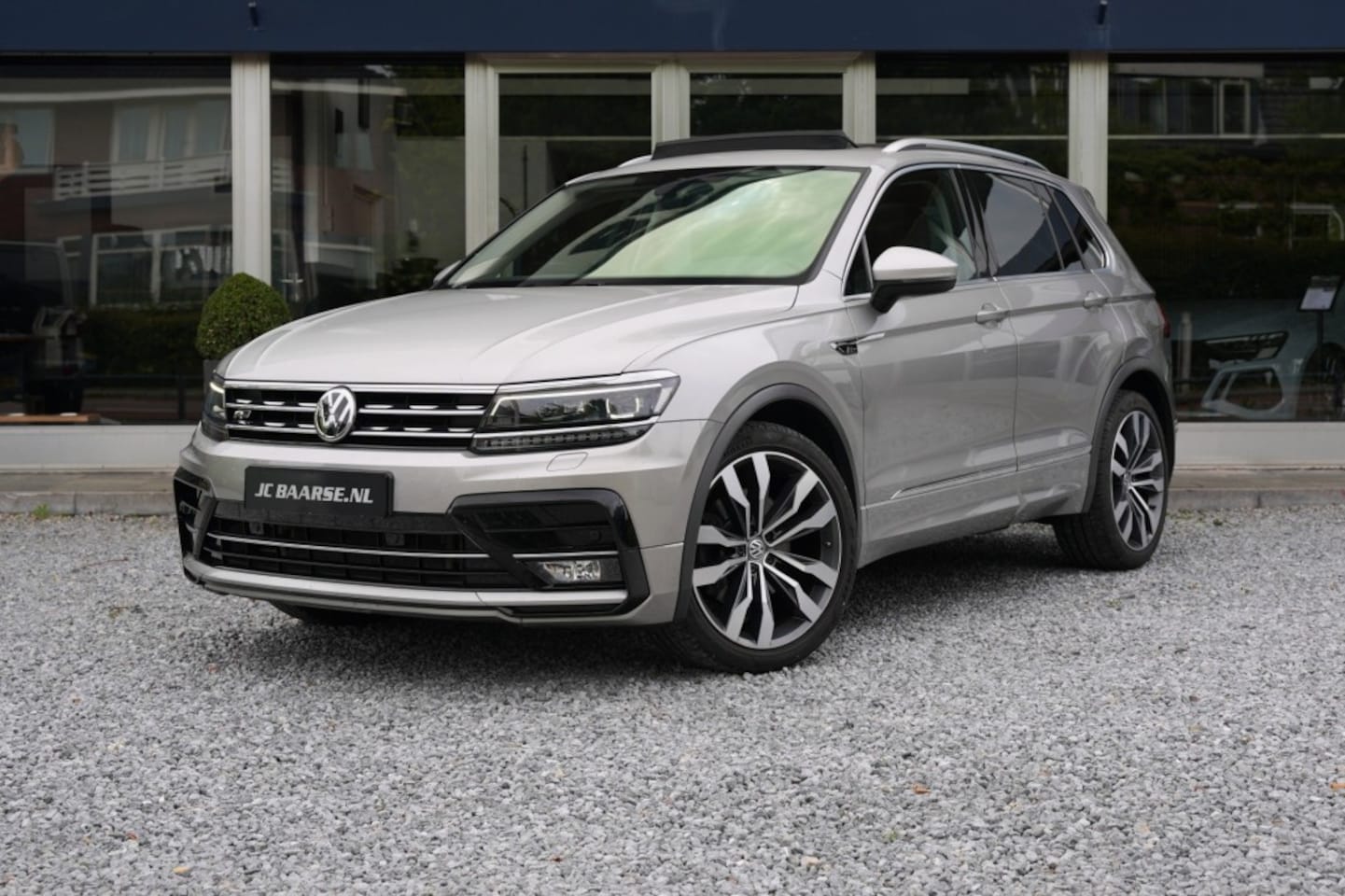 Volkswagen Tiguan - 2.0 TSI 4Motion Highline 2.0 TSI 4Motion HIGHLINE - AutoWereld.nl