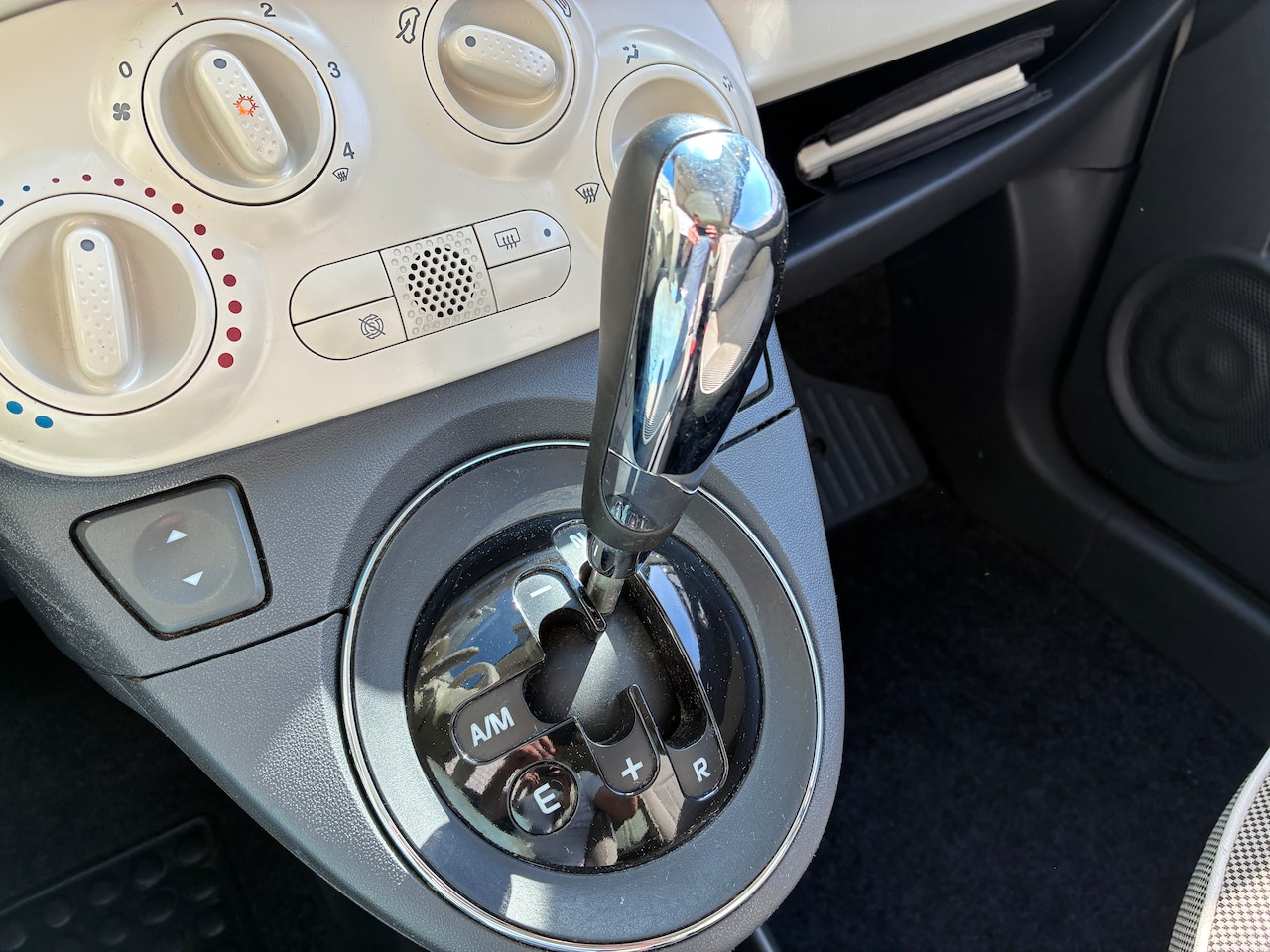 Fiat 500 - 1.2 Lounge Automaat Carplay Nieuwe Distributie!