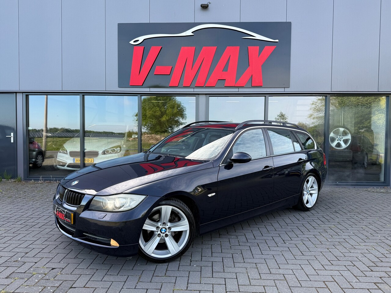 BMW 3-serie Touring - 325i AUT High Exec NaviProf Xenon Leder Sportint - AutoWereld.nl