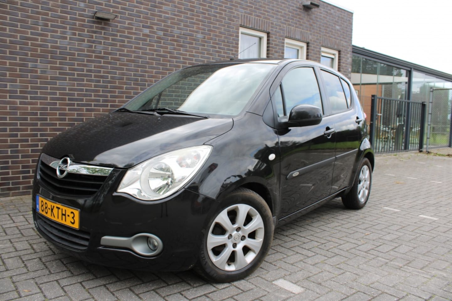 Opel Agila - 1.2 Edition-AUTOMAAT-Airco-5 drs - AutoWereld.nl