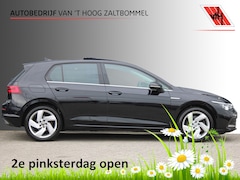 Volkswagen Golf - 1.5 eTSI Style PANORAMADAK MEMORY ACC SFEER CARPLAY