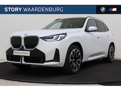 BMW X3 - 30e xDrive M Sport Automaat / Trekhaak / Panoramadak / Comfort Access / Adaptieve LED / Ha