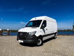 Mercedes-Benz eSprinter - 314 L2 Pro 56kWh | 270° openslaande achterdeuren | Achteruitrijcamera | Snel laden |