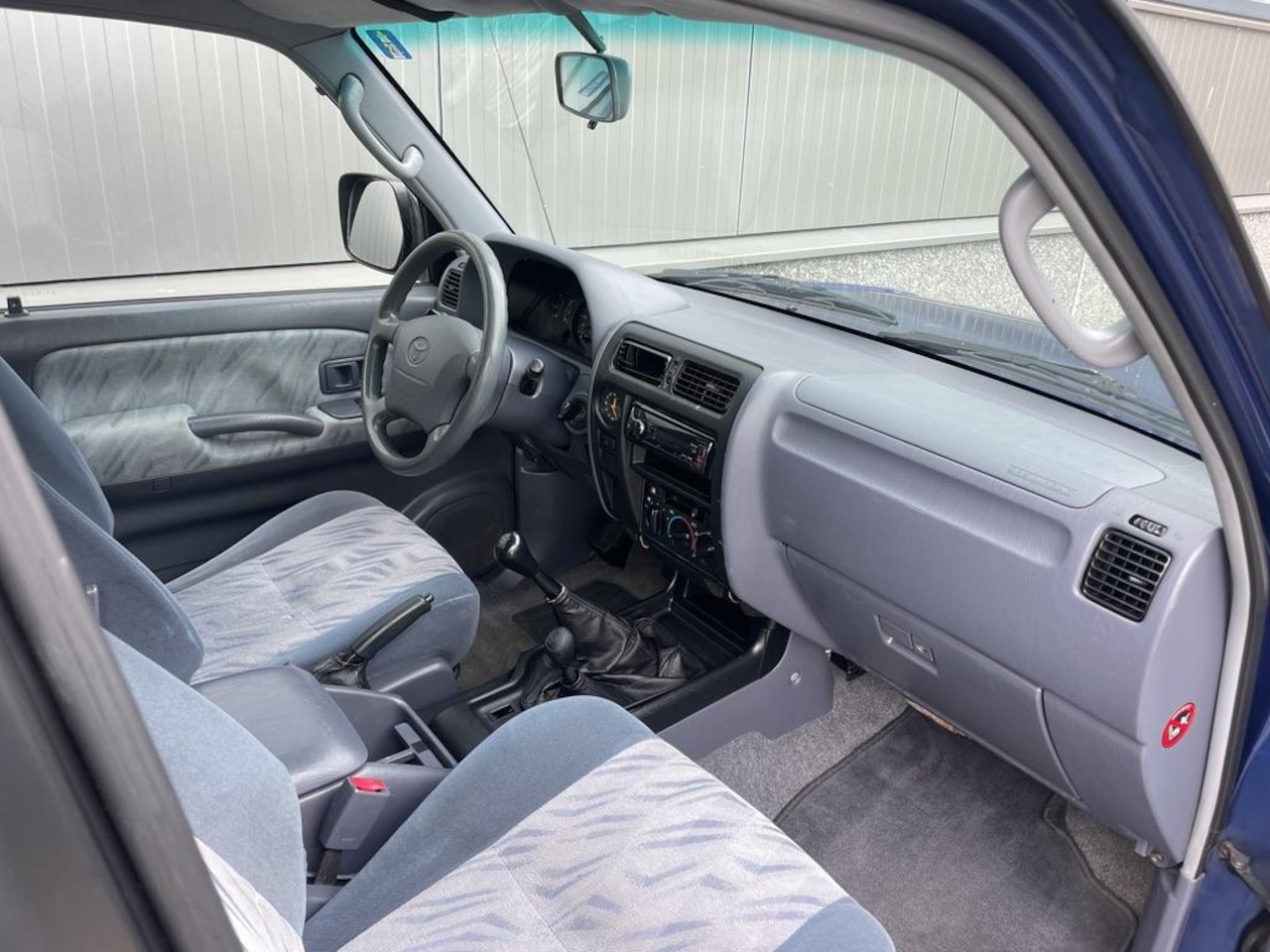 Toyota Land Cruiser 90 - 3.4i V6 | 8-pers | Airco | NL-auto | 2de eigenaar