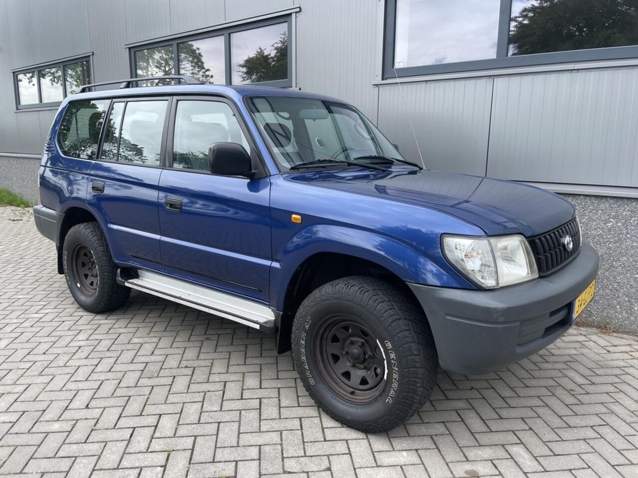 Toyota Land Cruiser 90 - 3.4i V6 | 8-pers | Airco | NL-auto | 2de eigenaar