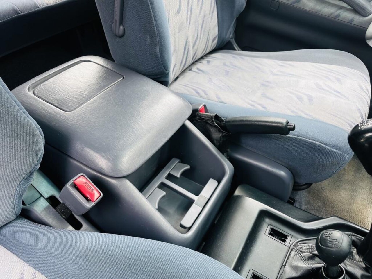 Toyota Land Cruiser 90 - 3.4i V6 | 8-pers | Airco | NL-auto | 2de eigenaar