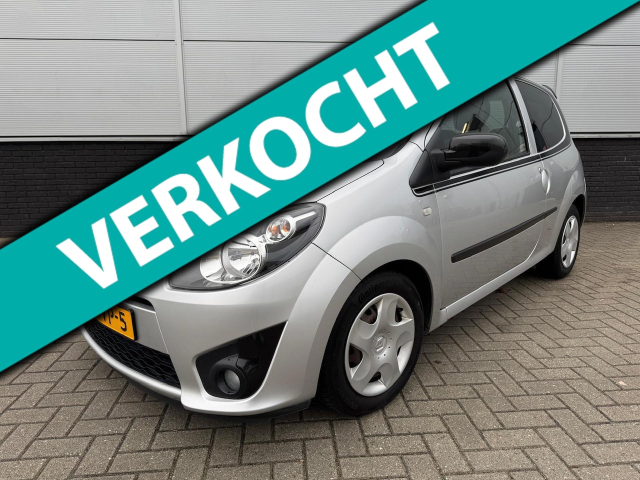 Renault Twingo - 1.2-16V Collection Airco - isofix - bluetooth - cruise control - privacy glass -trekhaak - - AutoWereld.nl