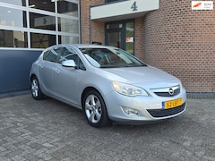 Opel Astra - 1.6 Cosmo Automaat |Nap |Airco |PDC