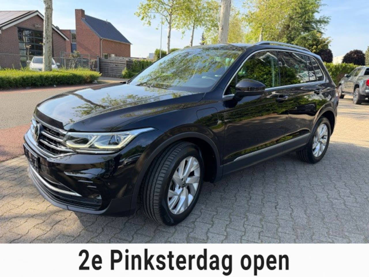 Volkswagen Tiguan - 1.4 TSI eHybrid Elegance Business+,Navigatie-Camera,Elec trekhaak,Stoel/stuurverwarming,Pa - AutoWereld.nl