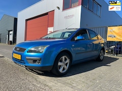 Ford Focus - 1.6-16V First Edition €799 Carplay