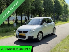 Suzuki Swift - 1.6 Sport*KEYLESS*NW APK*STOELVERWARMING*SCHERM