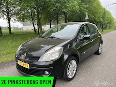 Renault Clio - 1.4-16V Dynamique Luxe*AIRCO*ELEK. RAMEN