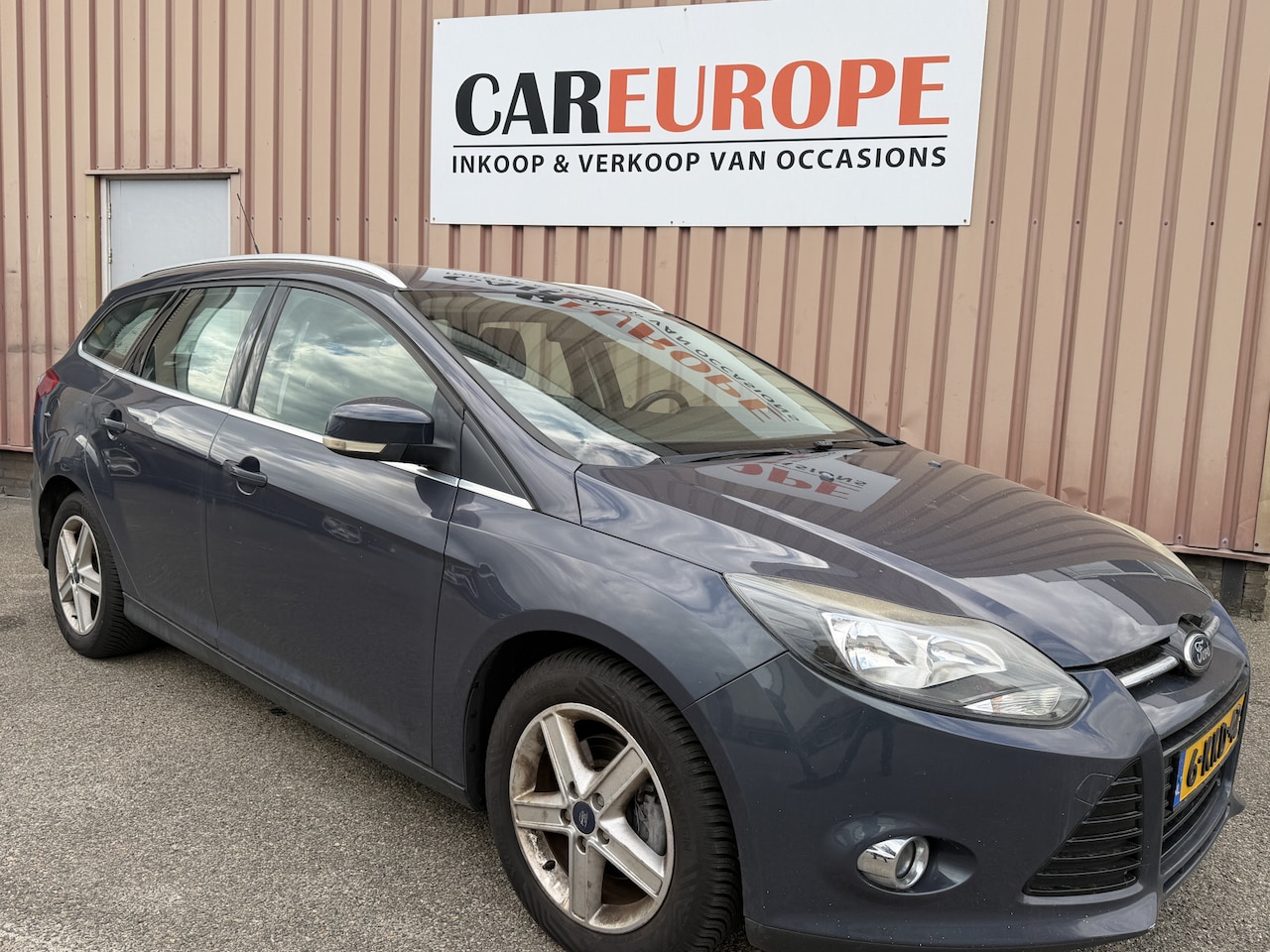 Ford Focus Wagon - 1.0 EcoBoost Titanium 1.0 EcoBoost Titanium - AutoWereld.nl