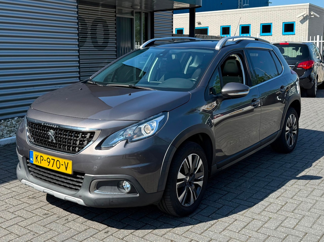 Peugeot 2008 - 1.2 PureTech Blue Lease Executive 1.2 PureTech Blue Lease Executive - AutoWereld.nl
