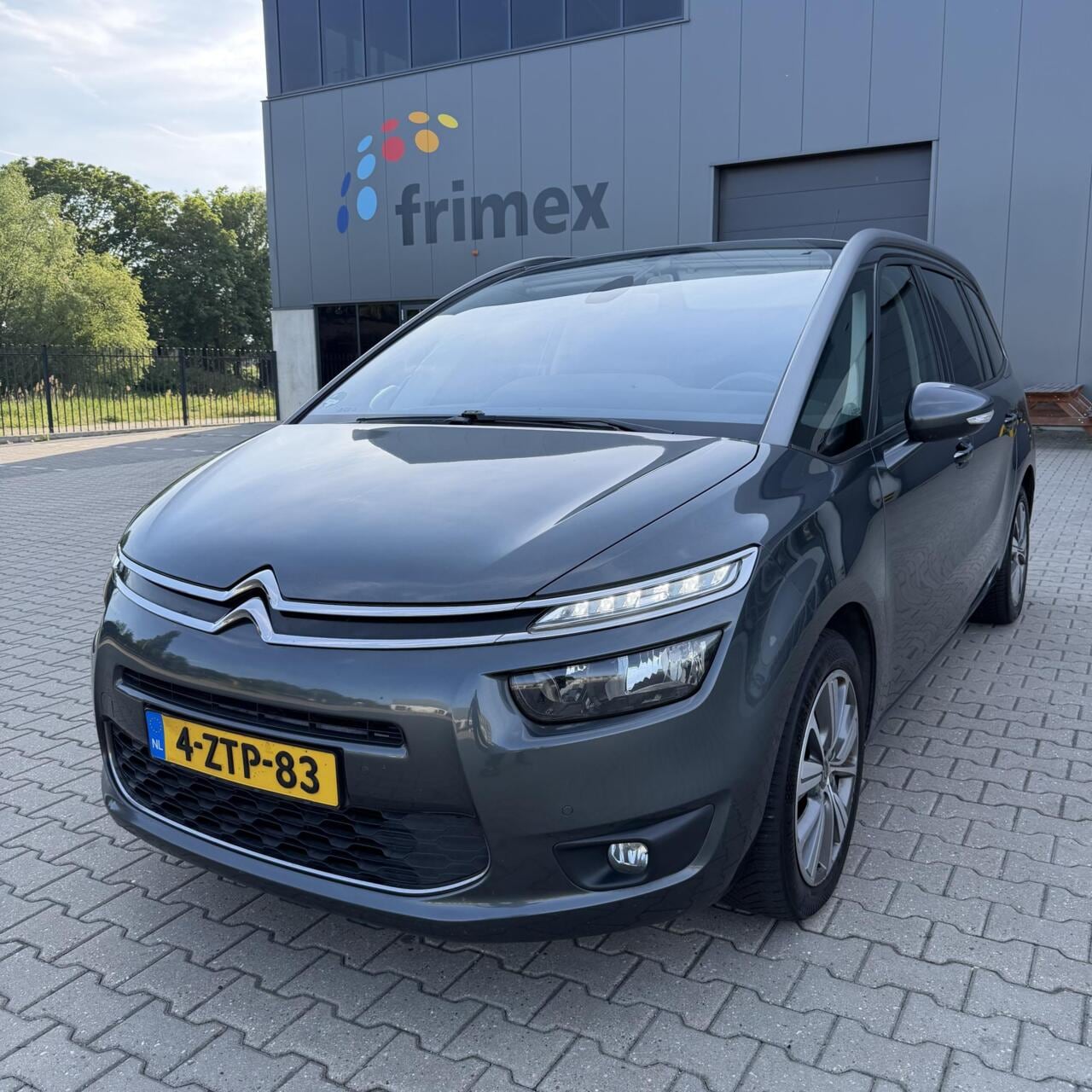 Citroën Grand C4 Picasso - 1.6 2015 | 7 Persoon | NW APK! - AutoWereld.nl