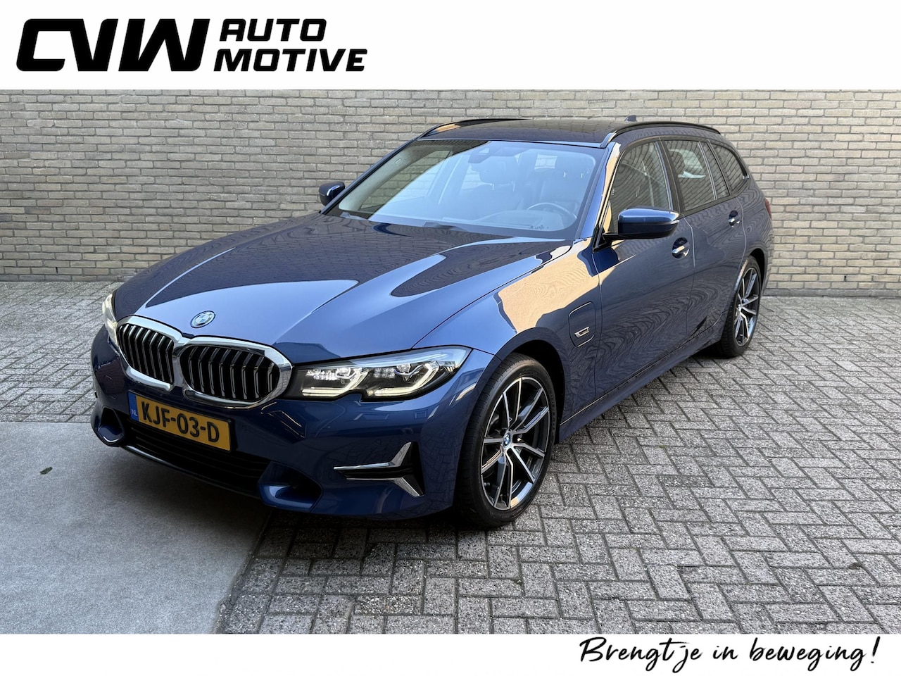 BMW 3-serie Touring - 320e Business Edition Plus Panoramadak | Elektrisch Wegklapbare Trekhaak | Navigatie | Sfe - AutoWereld.nl