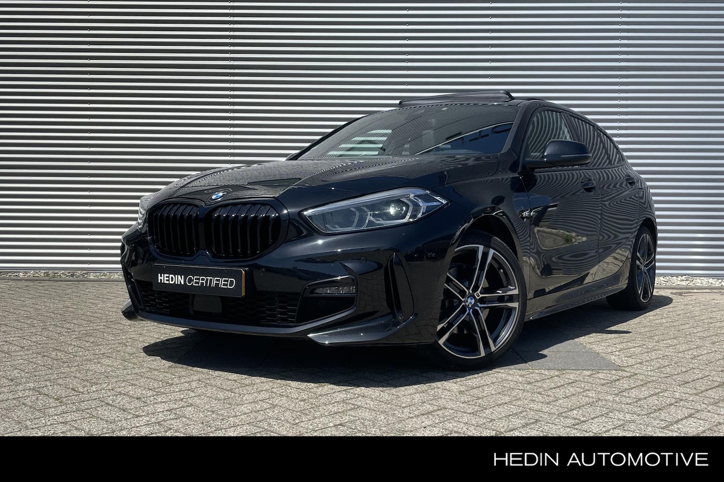 BMW 1-serie - 118i | Automaat| Elektrische schuif-kanteldak | M-Pakket - AutoWereld.nl