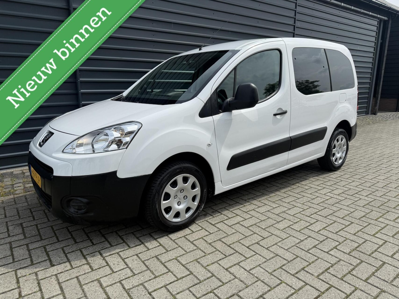 Peugeot Partner - bestel 1.6-16V Benzine Marge!! grijs kenteken - AutoWereld.nl