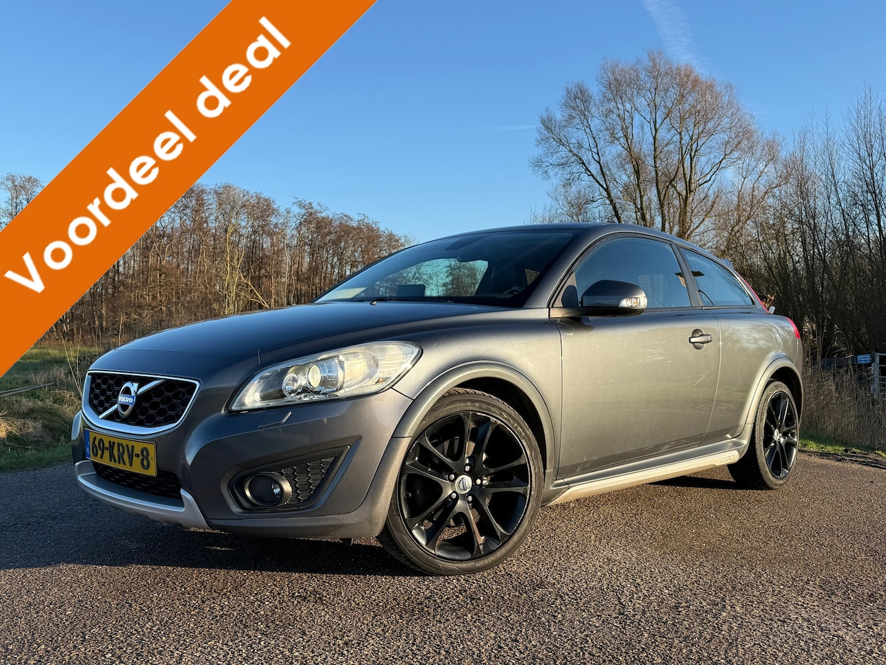 Volvo C30 - 2.5 T5 230 PK Summum Automaat Leder Navi Xenon Stoelverwarming Clima 18" Velgen PDC Origin - AutoWereld.nl