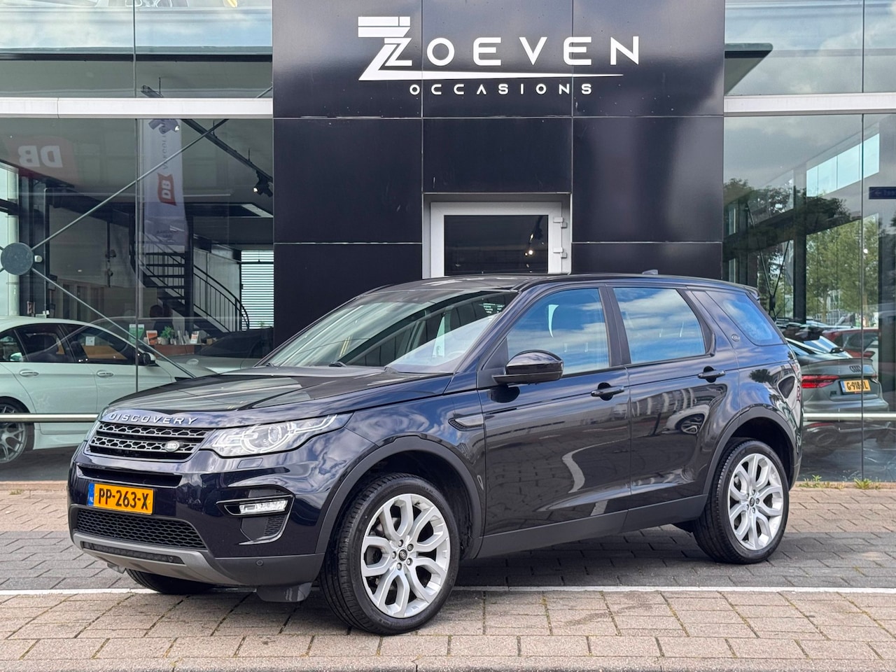 Land Rover Discovery Sport - 2.0 TD4 HSE 2.0 TD4 HSE - AutoWereld.nl