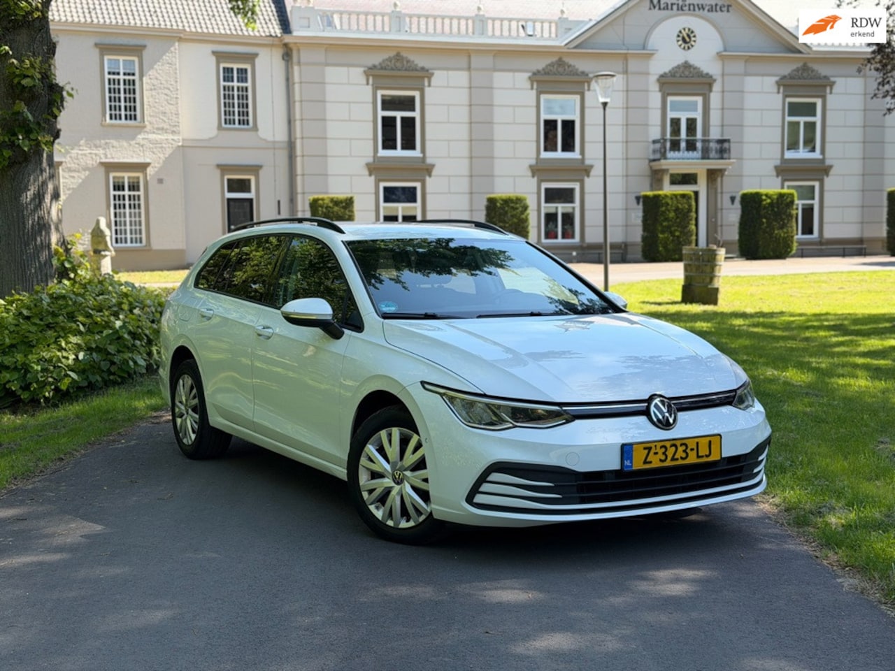Volkswagen Golf Variant - 1.0 eTSI Life Automaat | Lane assist | Stoel Verwarming - AutoWereld.nl