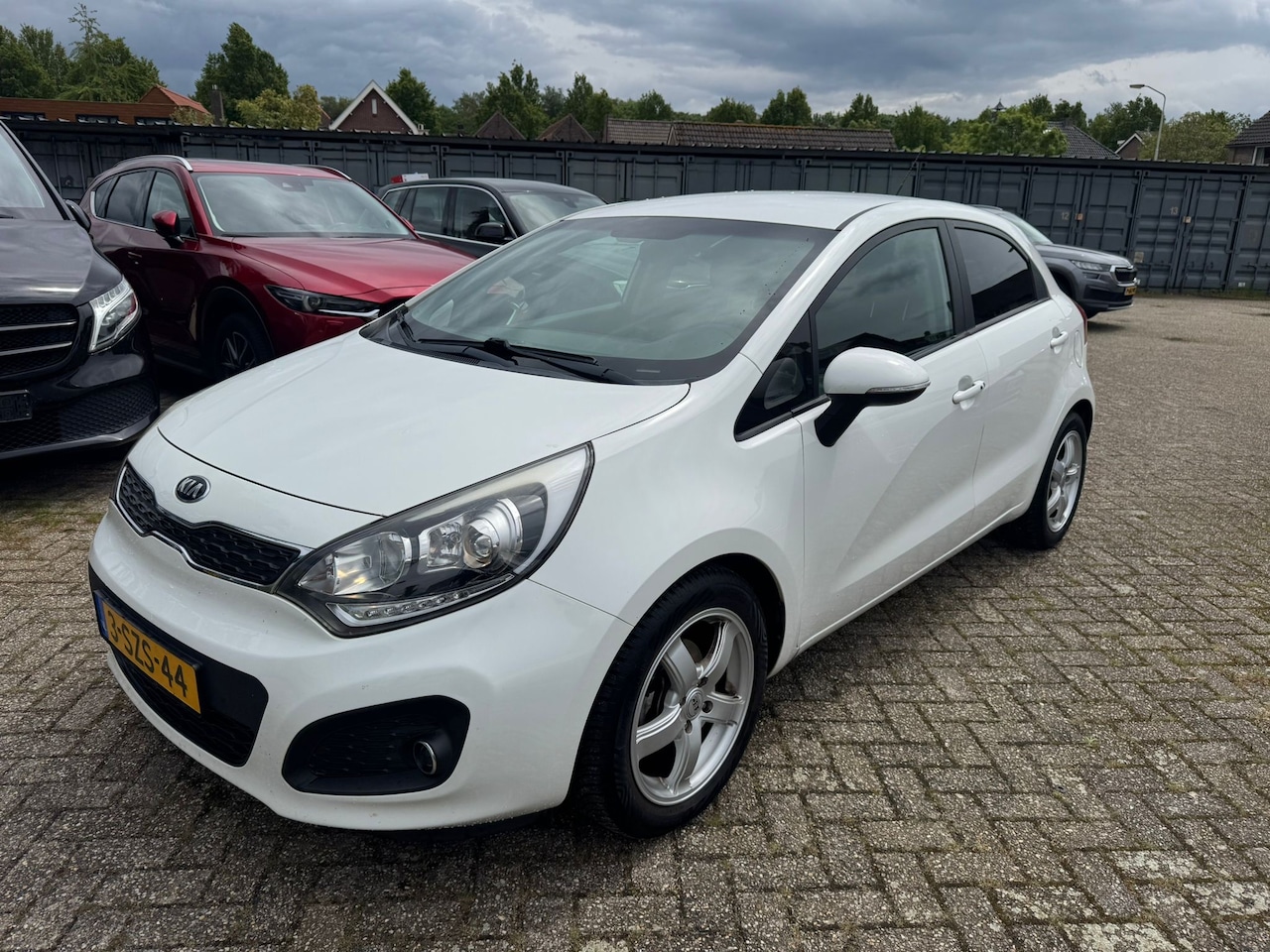 Kia Rio - 1.2 CVVT Super Pack ECC LED PDC - AutoWereld.nl
